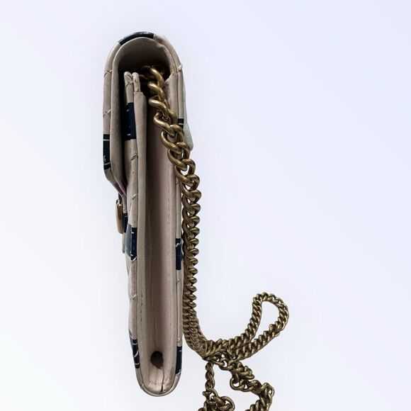Gucci Marmont Trompe L’Oeil Wallet on Chain - Picture 5 of 9